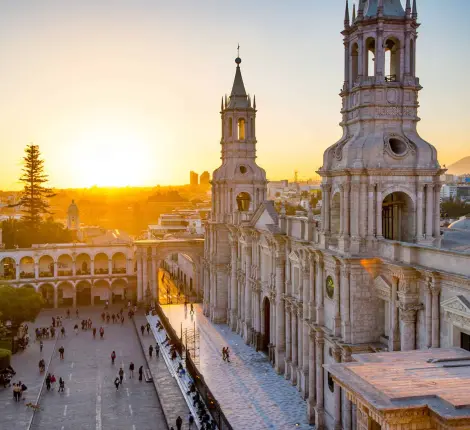 destino arequipa famisa